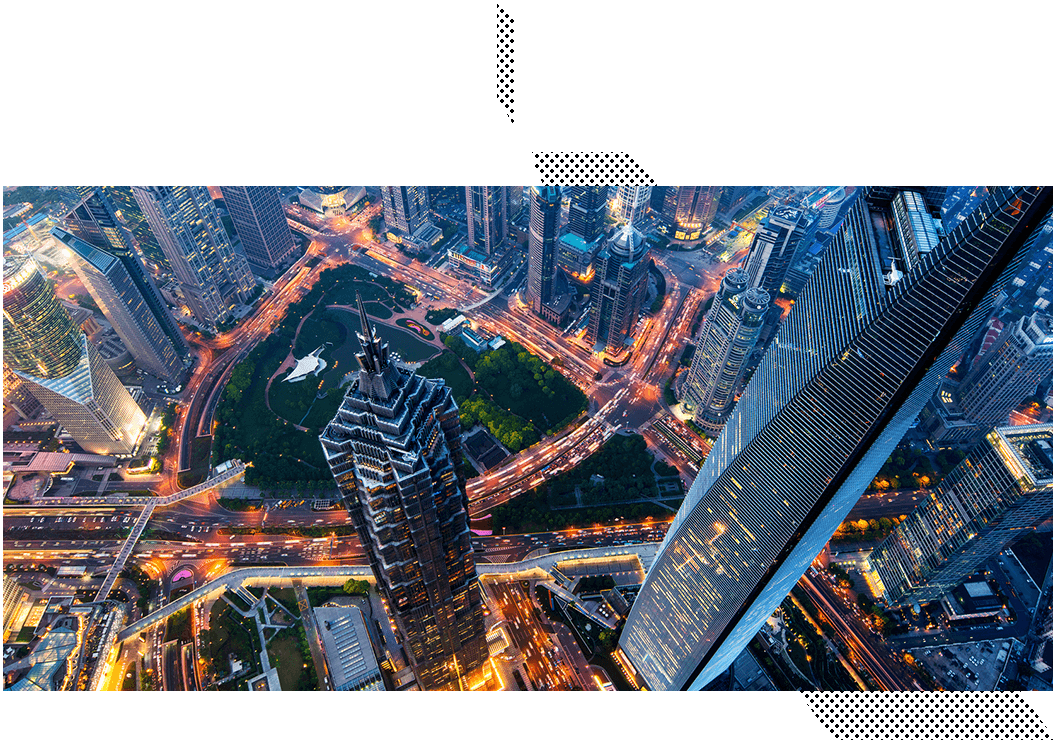 Foto de prédios iluminados na China, vistos por cima